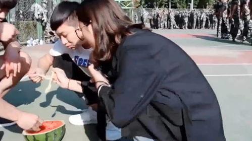 学长答辩吃瓜视频全集,全程回顾，笑料百出